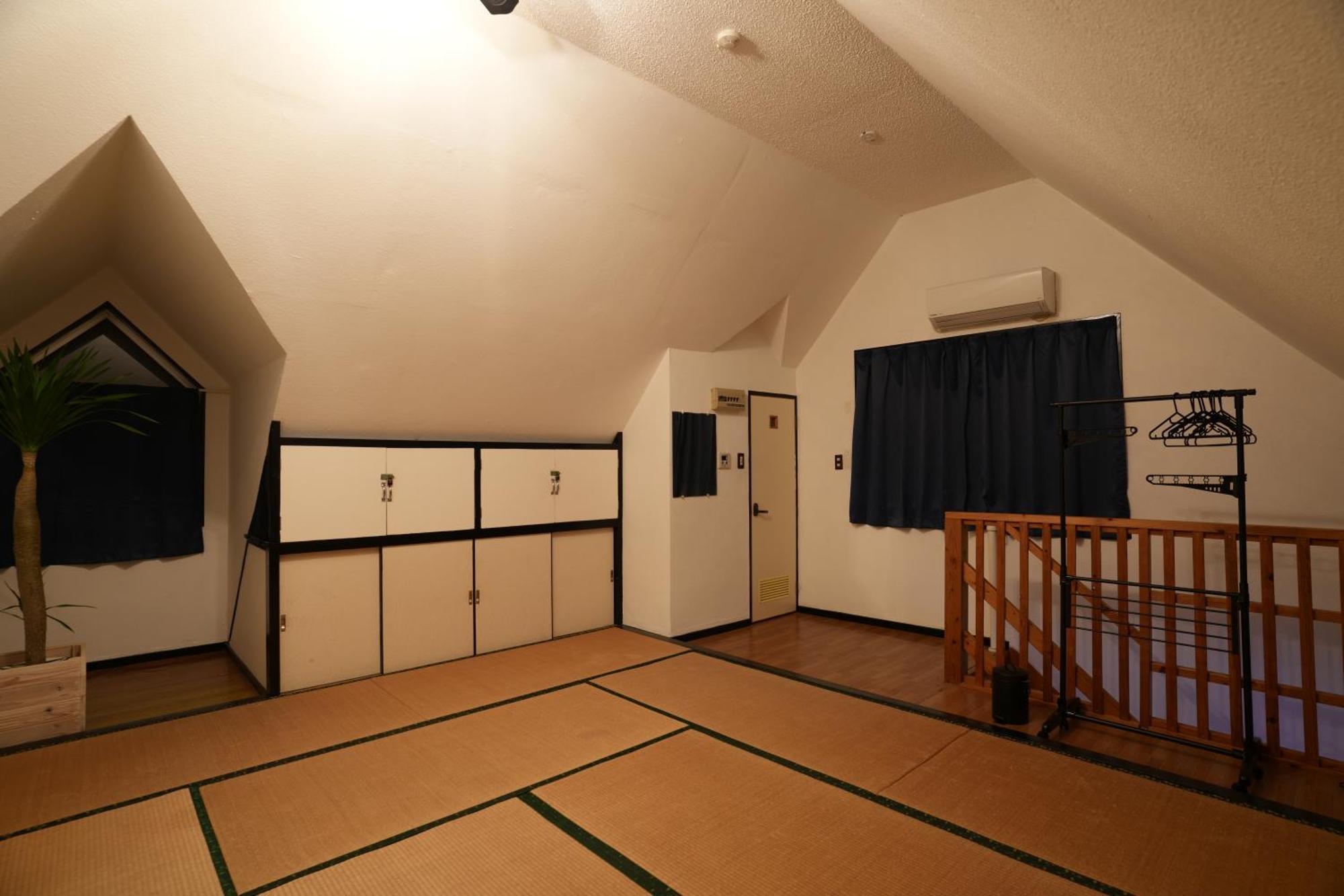 Cinema 4 Hébergement de vacances Motobu